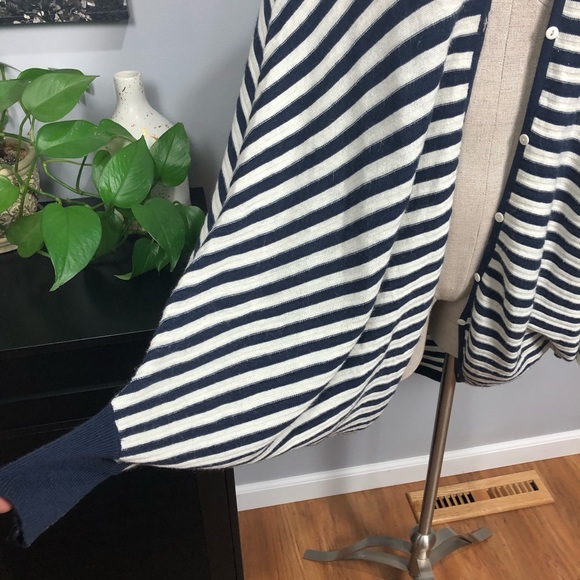 3/25 SALE  Stella & Jamie striped dolman sleeve cardigan - Picture 2 of 8